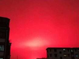 Ужас! В Китай небето стана червено и стресна всички. Ето какво е обяснението:
