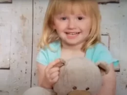 2-годишно момиче изчезнало без следа. След 2 дни на прага се появил неочакван гост (видео)