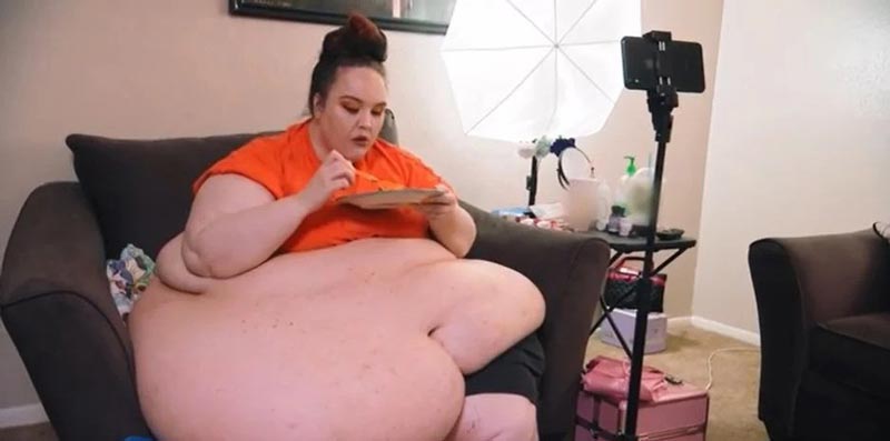 Тя тежала 426 кг и се хранела пред камера за пари. Но отслабнала с 317 кг и сега изглежда чудесно